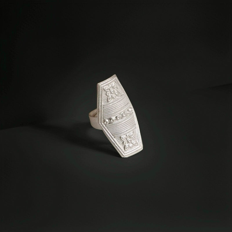 Ethnic Silver Statement Ring: Traditional Chinese Ethnicity × Modern Fashion